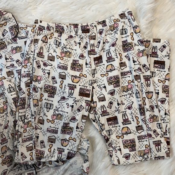 Laura Ashley Matchinf Pajamas Set Makeup Purses Sunglasses Print - Picture 2 of 6